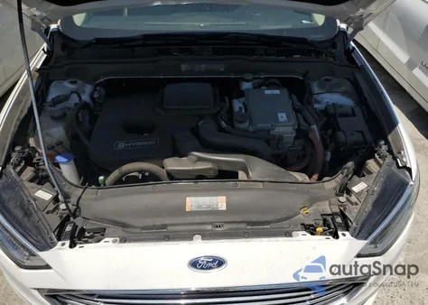 2018 Ford Fusion Se Hybrid z USA, uszkodzony, nr VIN 3FA6P0LU3JR129961